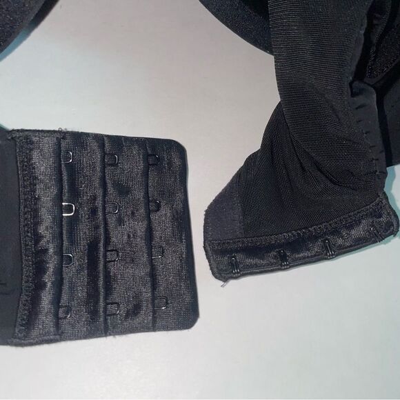 Torrid Curve 42DD Bra 360 Back Smoothing Push Up Plunge Black Lace Up - Picture 4 of 5